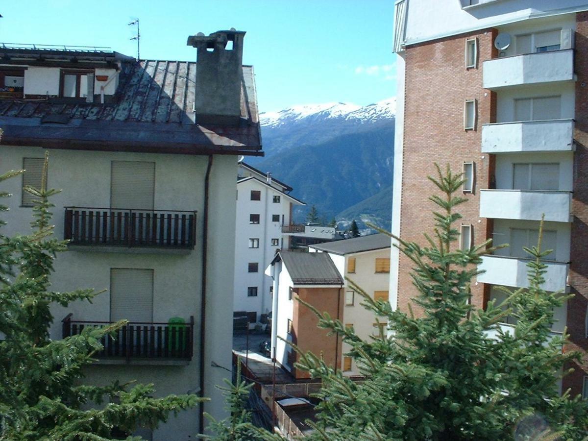 Il Capriolo Vila Oulx Exterior foto